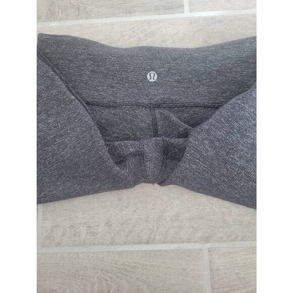 Lululemon Gray Cropped Leggings Size 6 - Picture 5 of 6